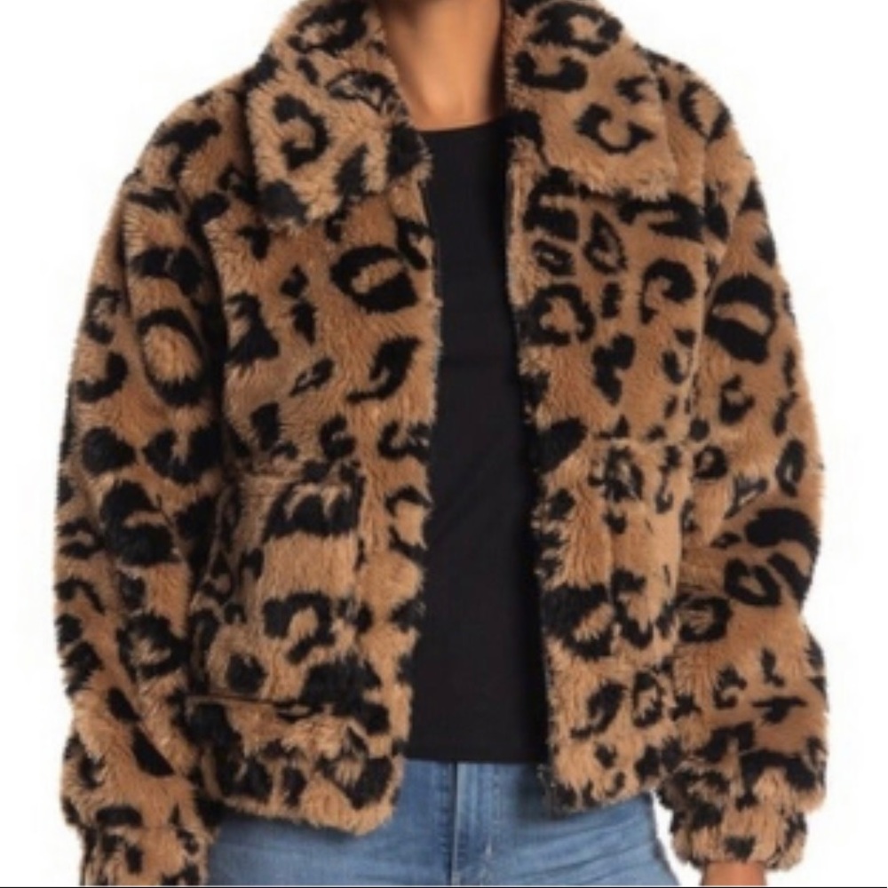 Aves Les Filles Faux Leopard Jacket